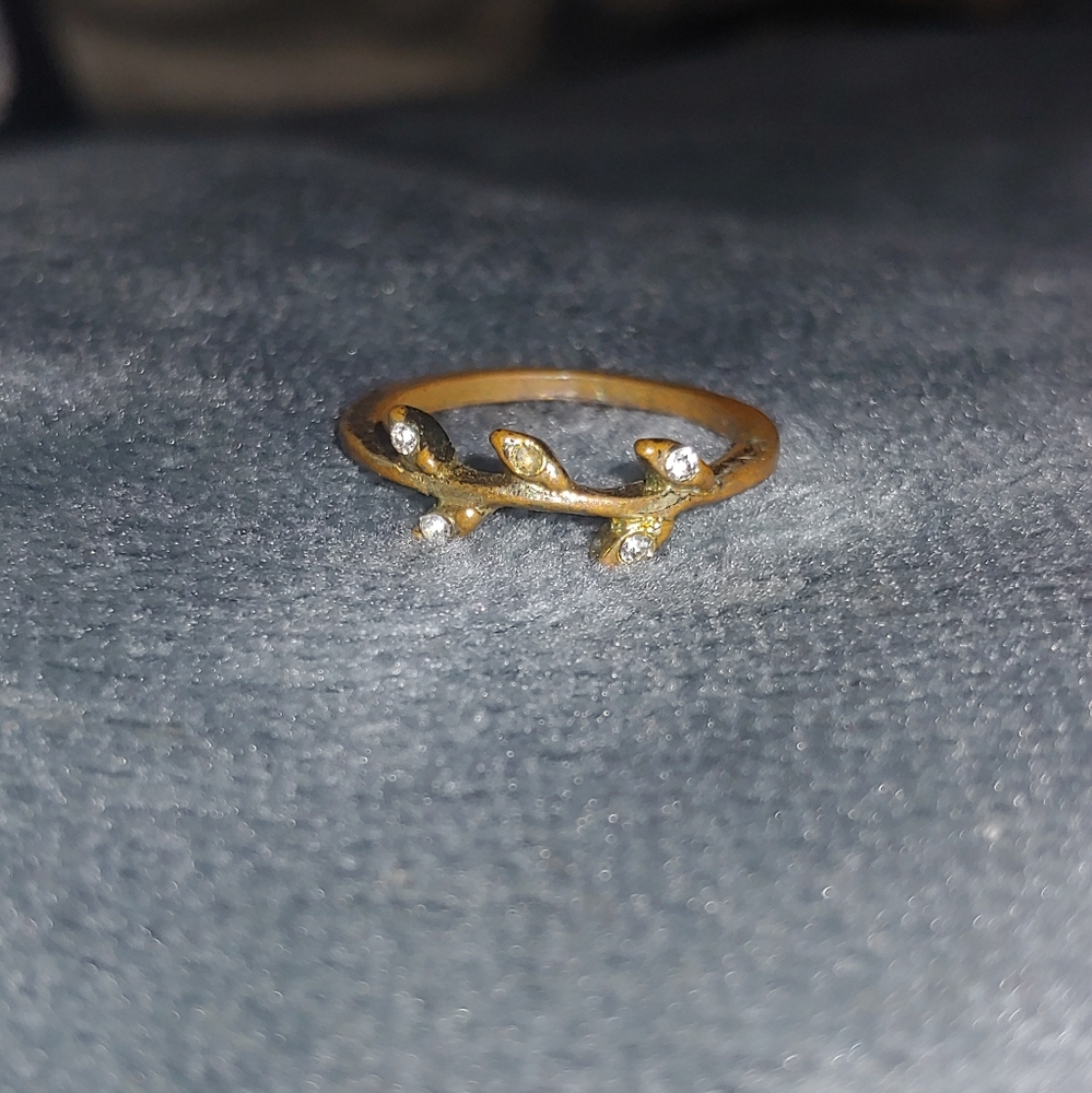 Gold Leaf Design Ring
